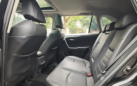 Toyota RAV4, 2021 год, 3 100 123 рублей, 13 фотография