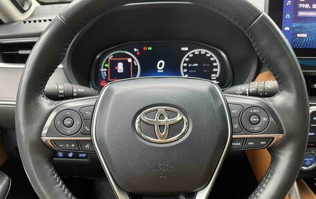 Toyota Venza, 2022 год, 3 750 000 рублей, 13 фотография