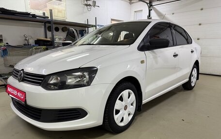 Volkswagen Polo VI (EU Market), 2012 год, 690 000 рублей, 2 фотография