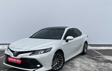 Toyota Camry, 2020 год, 2 990 000 рублей, 1 фотография