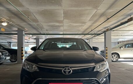 Toyota Camry, 2017 год, 2 500 000 рублей, 9 фотография