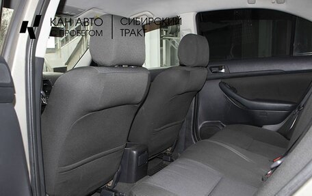 Toyota Avensis III рестайлинг, 2007 год, 590 000 рублей, 10 фотография