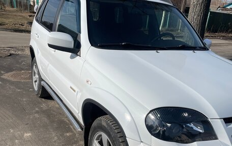 Chevrolet Niva I рестайлинг, 2017 год, 780 000 рублей, 2 фотография