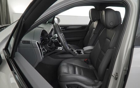 Porsche Cayenne III, 2022 год, 9 450 000 рублей, 10 фотография