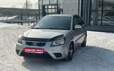 KIA Rio II, 2011 год, 555 000 рублей, 3 фотография