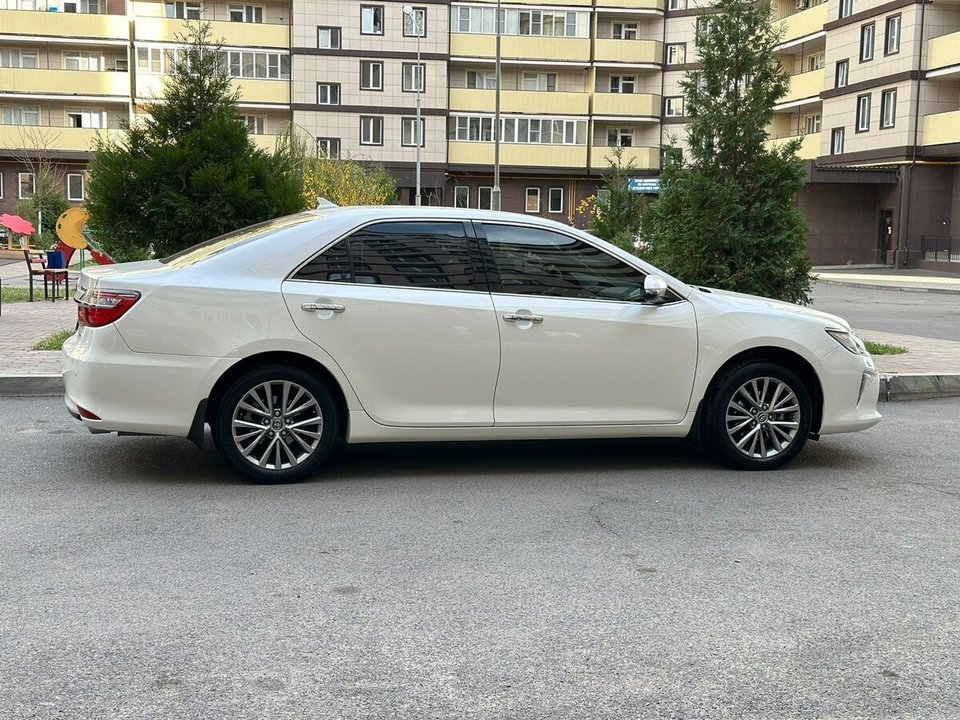 Toyota Camry XV50 рестайлинг, 2016 год, 490 000 рублей, 5 фотография