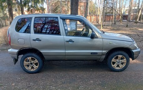 Chevrolet Niva I рестайлинг, 2006 год, 250 000 рублей, 3 фотография