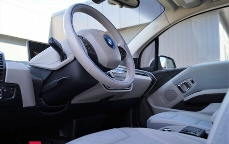 BMW i3 I01 рестайлинг, 2014 год, 1 880 000 рублей, 20 фотография