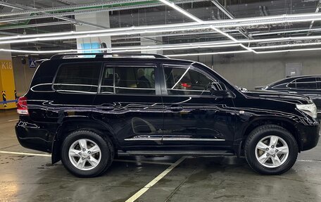 Toyota Land Cruiser 200, 2010 год, 3 100 000 рублей, 2 фотография