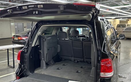 Toyota Land Cruiser 200, 2010 год, 3 100 000 рублей, 7 фотография