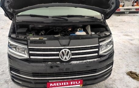 Volkswagen Multivan T6 рестайлинг, 2018 год, 4 750 000 рублей, 25 фотография