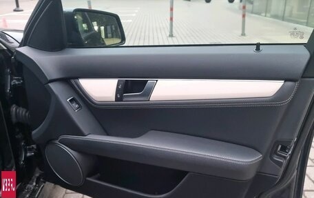 Mercedes-Benz C-Класс, 2011 год, 1 880 000 рублей, 14 фотография