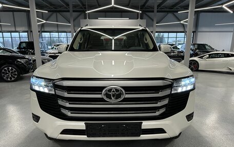 Toyota Land Cruiser, 2022 год, 12 500 000 рублей, 3 фотография