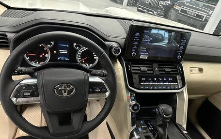 Toyota Land Cruiser, 2022 год, 12 500 000 рублей, 12 фотография