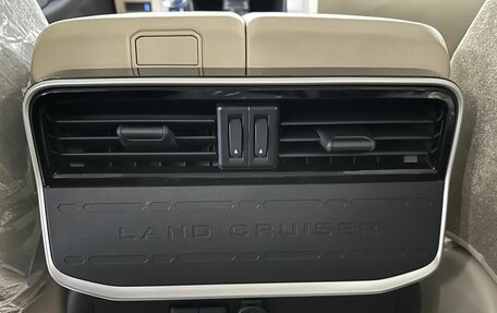 Toyota Land Cruiser, 2022 год, 12 500 000 рублей, 22 фотография