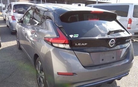 Nissan Leaf II, 2018 год, 1 350 000 рублей, 5 фотография