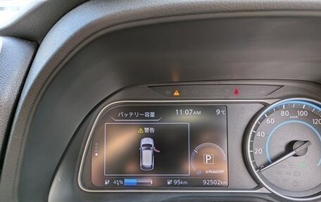 Nissan Leaf II, 2018 год, 1 350 000 рублей, 16 фотография