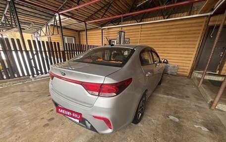 KIA Rio IV, 2018 год, 1 550 000 рублей, 4 фотография