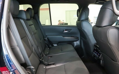 Toyota Land Cruiser, 2024 год, 17 700 000 рублей, 9 фотография