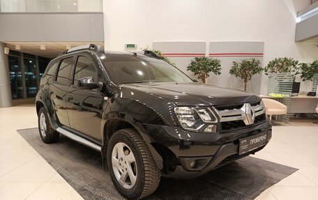 Renault Duster I рестайлинг, 2017 год, 1 384 000 рублей, 3 фотография