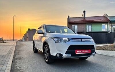 Mitsubishi Outlander III рестайлинг 3, 2014 год, 2 100 000 рублей, 1 фотография