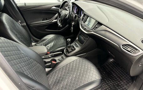 Opel Astra K, 2018 год, 1 175 000 рублей, 11 фотография