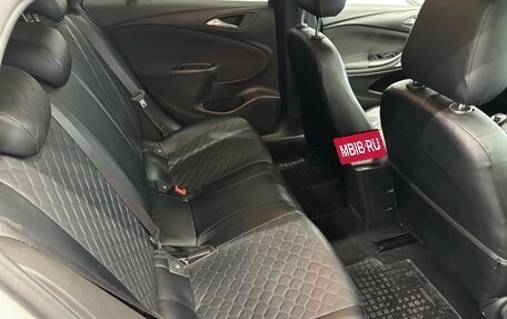 Opel Astra K, 2018 год, 1 175 000 рублей, 13 фотография