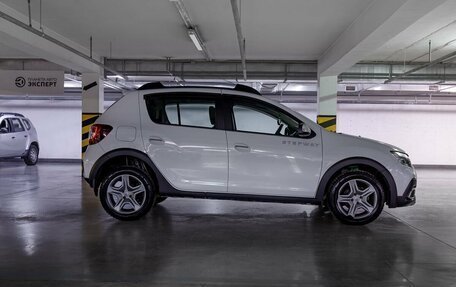 Renault Sandero II рестайлинг, 2018 год, 1 050 000 рублей, 5 фотография