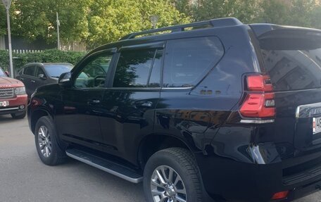 Toyota Land Cruiser Prado 150 рестайлинг 2, 2020 год, 6 200 000 рублей, 2 фотография