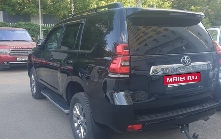 Toyota Land Cruiser Prado 150 рестайлинг 2, 2020 год, 6 200 000 рублей, 5 фотография