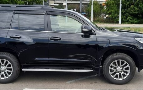 Toyota Land Cruiser Prado 150 рестайлинг 2, 2020 год, 6 200 000 рублей, 12 фотография