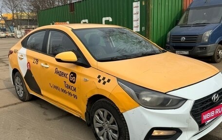 Hyundai Solaris II рестайлинг, 2019 год, 890 000 рублей, 3 фотография