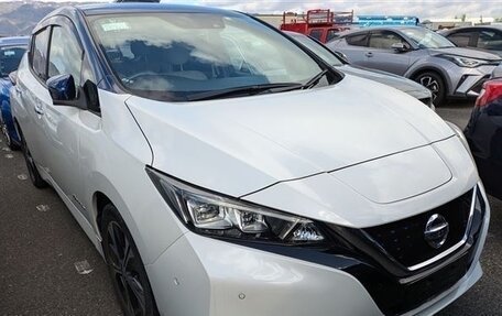 Nissan Leaf II, 2018 год, 1 320 000 рублей, 3 фотография