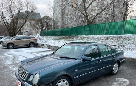 Mercedes-Benz E-Класс, 1999 год, 375 000 рублей, 4 фотография