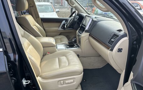 Toyota Land Cruiser 200, 2016 год, 5 599 000 рублей, 6 фотография