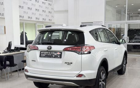 Toyota RAV4, 2019 год, 2 768 000 рублей, 4 фотография