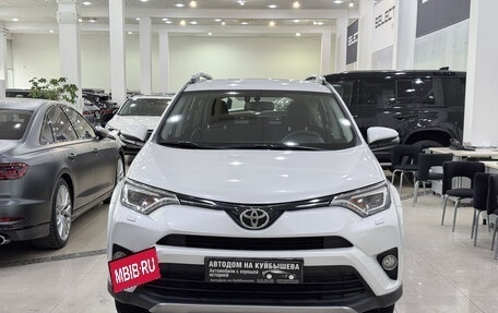 Toyota RAV4, 2019 год, 2 768 000 рублей, 2 фотография