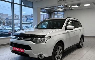 Mitsubishi Outlander III рестайлинг 3, 2013 год, 1 356 000 рублей, 1 фотография