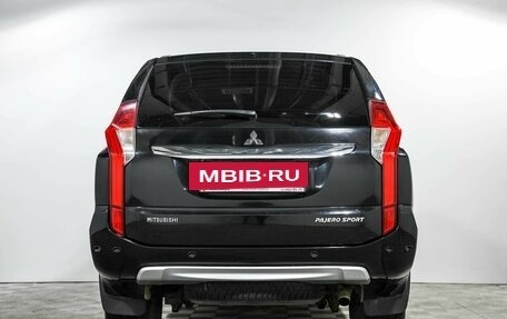 Mitsubishi Pajero Sport III рестайлинг, 2018 год, 3 030 000 рублей, 4 фотография