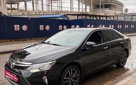 Toyota Camry, 2017 год, 2 280 000 рублей, 3 фотография