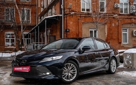 Toyota Camry, 2018 год, 2 900 000 рублей, 2 фотография