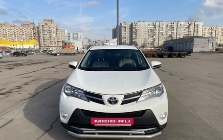 Toyota RAV4, 2013 год, 2 150 000 рублей, 2 фотография