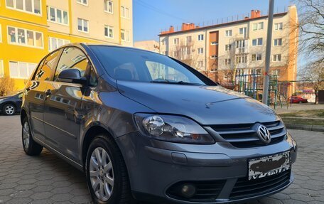 Volkswagen Golf Plus I, 2005 год, 747 000 рублей, 2 фотография