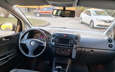 Volkswagen Golf Plus I, 2005 год, 747 000 рублей, 15 фотография