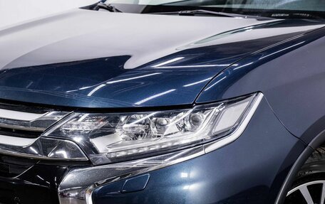 Mitsubishi Outlander III рестайлинг 3, 2016 год, 2 290 000 рублей, 7 фотография
