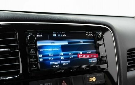 Mitsubishi Outlander III рестайлинг 3, 2016 год, 2 290 000 рублей, 21 фотография