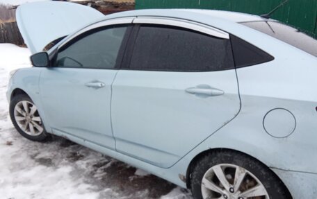 Hyundai Solaris II рестайлинг, 2011 год, 650 000 рублей, 8 фотография