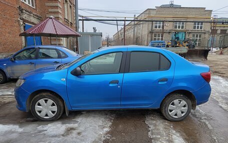 Renault Logan II, 2016 год, 730 000 рублей, 2 фотография