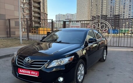 Toyota Camry, 2011 год, 1 200 000 рублей, 2 фотография