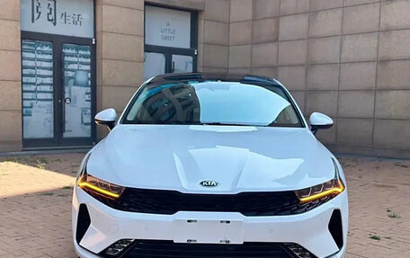 KIA K5, 2021 год, 1 850 000 рублей, 2 фотография